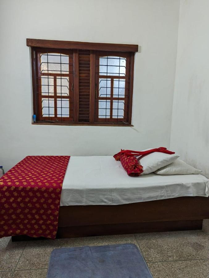 Shiranthi Guest House Rajagiriya Exteriör bild